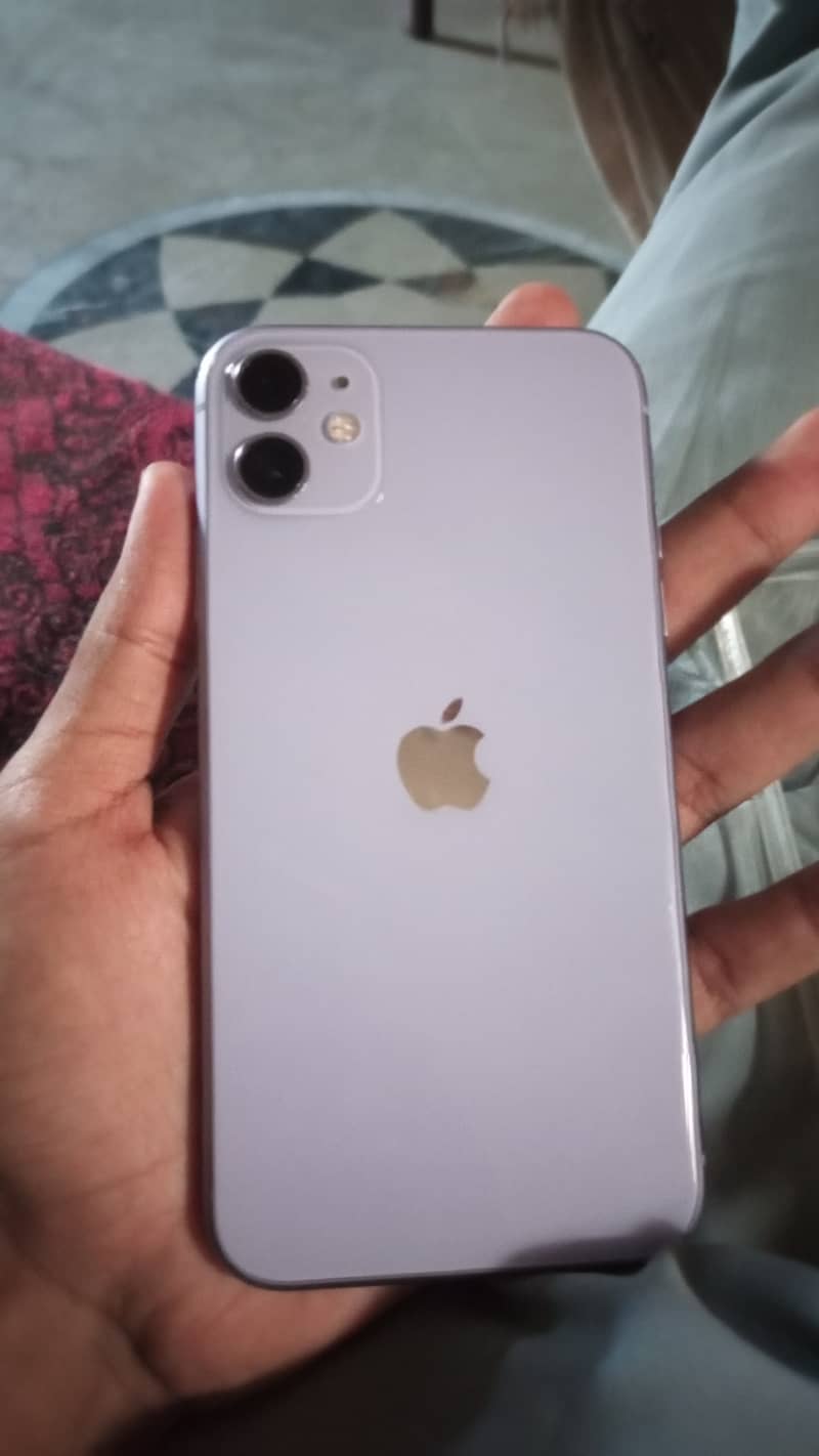 Apple iPhone 11 3