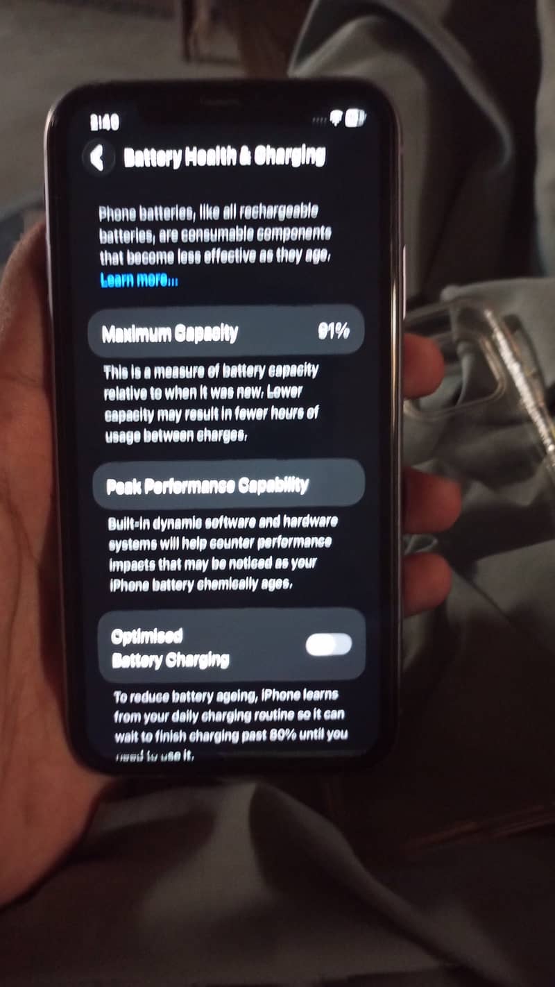Apple iPhone 11 4