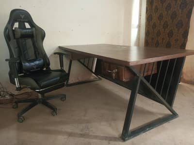 Office Table 6x3 Feet Executive Design + GXTRACE Gaming Chair