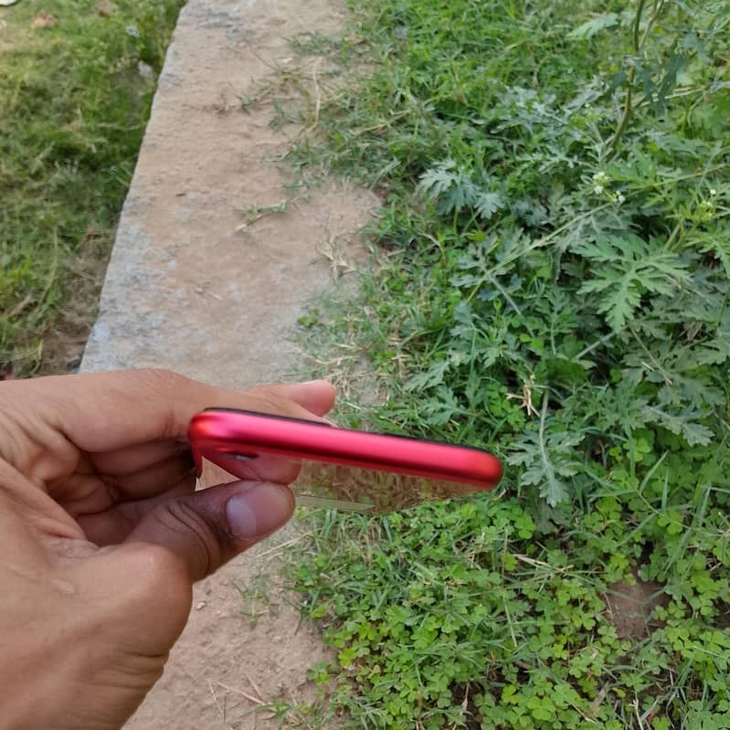 Apple iPhone SE 0