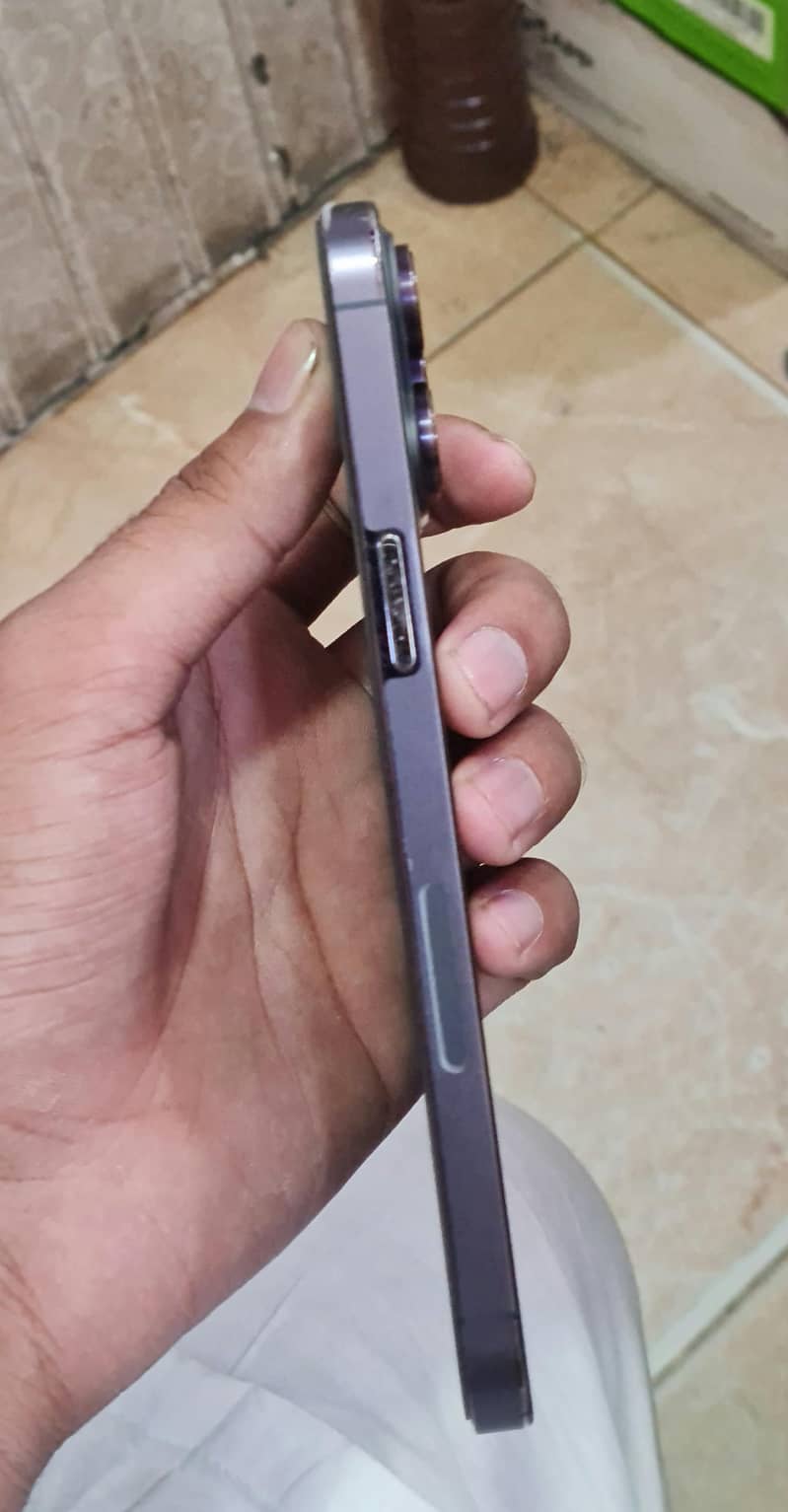 Apple iPhone 14 Pro Max 3