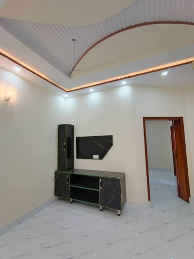 Gulshan-E-Iqbal Block 18 Near National Stadium ,Buitul Mukkram Masjid ,University Road 2nd Floor Portion With Roor 3 Bed Rooms Drawing Lounge Kitchen West Open Resonabale Rent