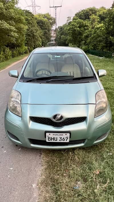 Toyota vitz 2009/11
