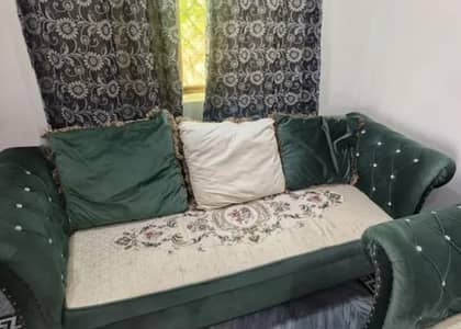 5 seater set sofa new condition