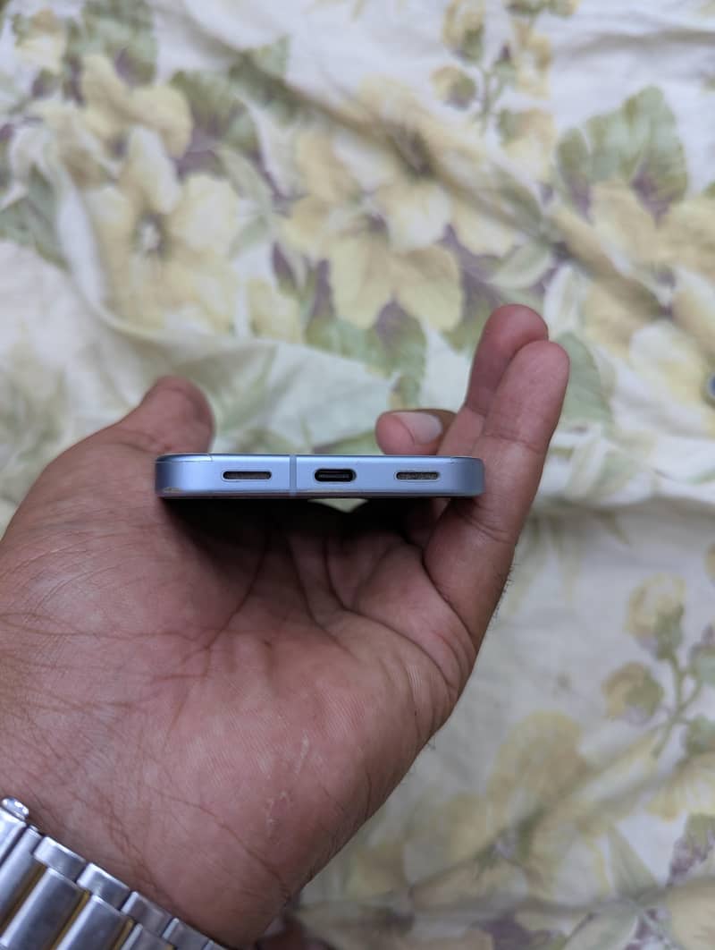 Google Pixel 10 5