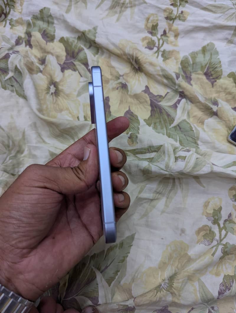Google Pixel 10 6