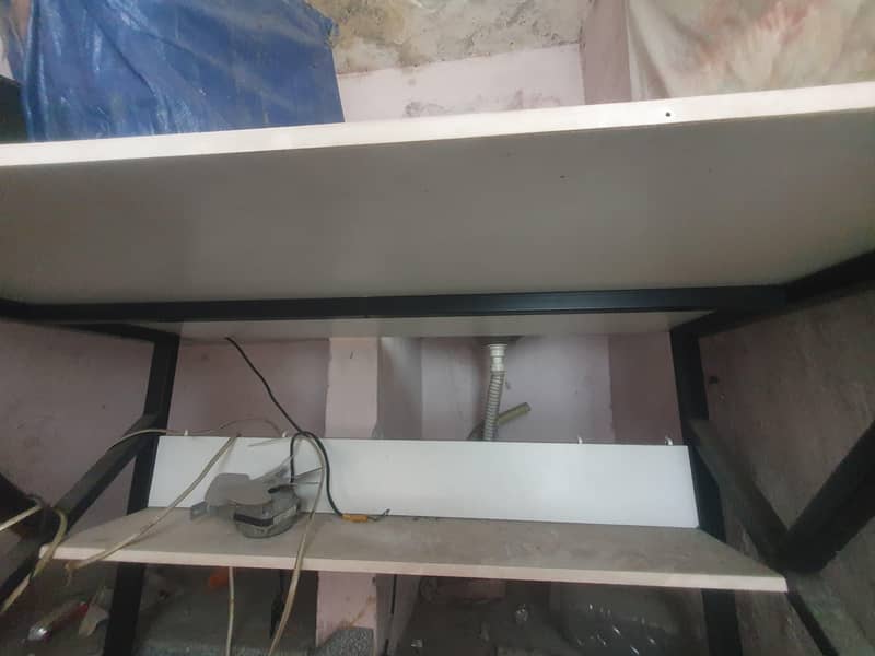 table for pc 1