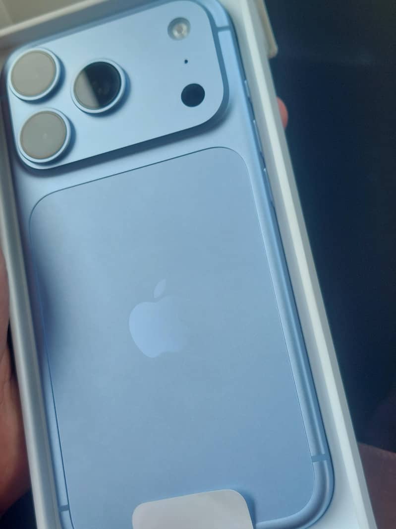 Apple iPhone 18 Pro 2
