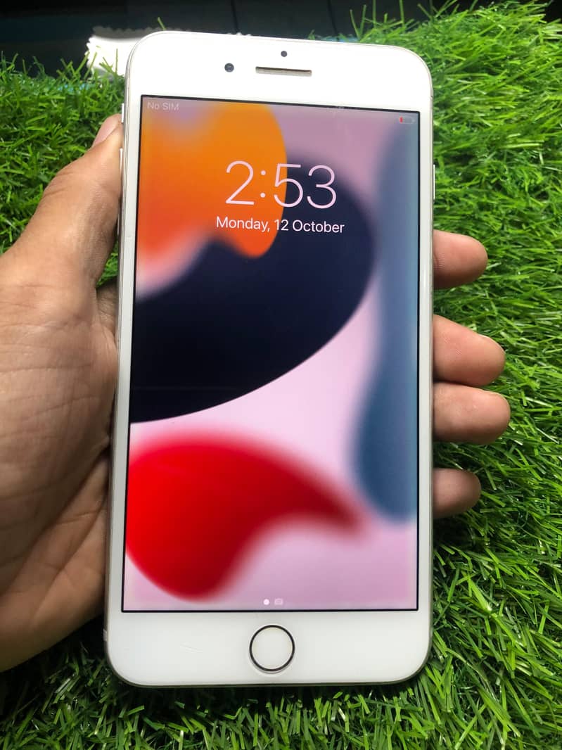 Apple iPhone 7 Plus 0