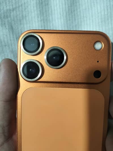 Apple iPhone XR Converted in 17 Pro