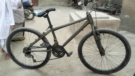 SPECIAL OFFER — PREMIUM QUALITY GEAR CYCLE ONLY Rs. 7,999!