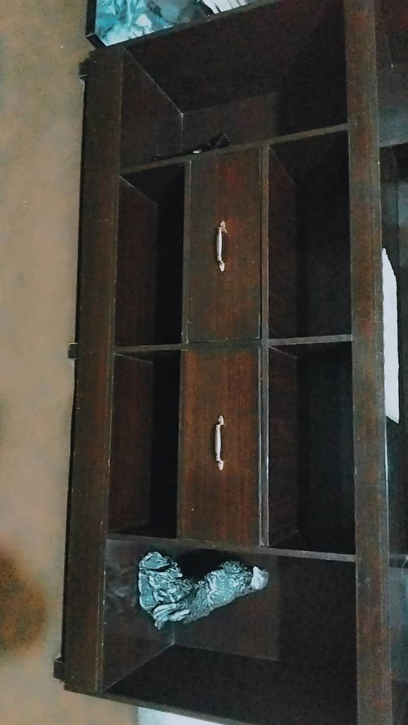TV case 3