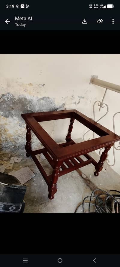 side table in good condition