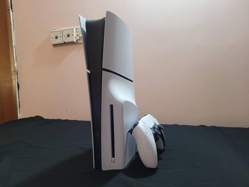 ps5 slim  model 2116 1