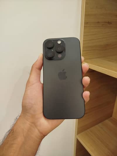 Apple iPhone 16 Pro