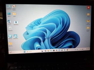 Lenovo Thinkpad Model L490 8th gen Touch screen