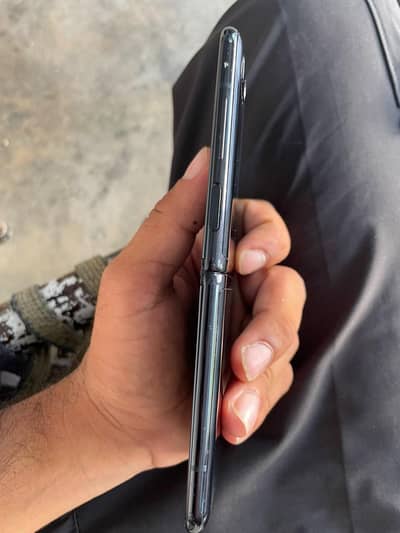 Samsung Mobile Z Flip