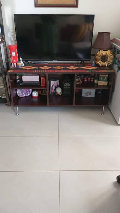 LCD TV console best for 40-48 inch LCd