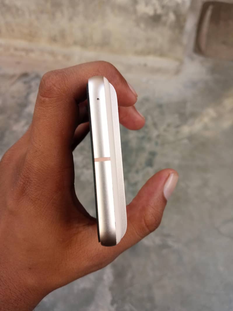 Google Pixel 8 5