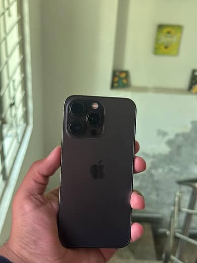 iPhone 13 pro SIM glitch factory unlocked