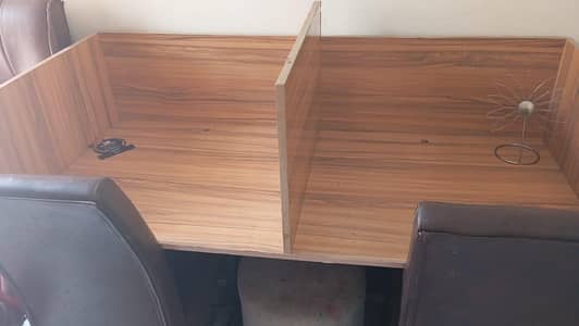 2 seats Office cubicles 2 chair in Good condition