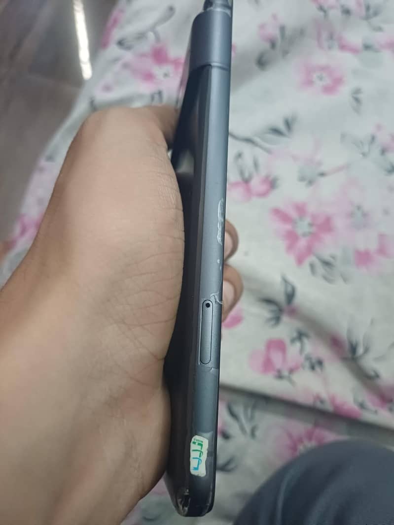 Google Pixel 8 5