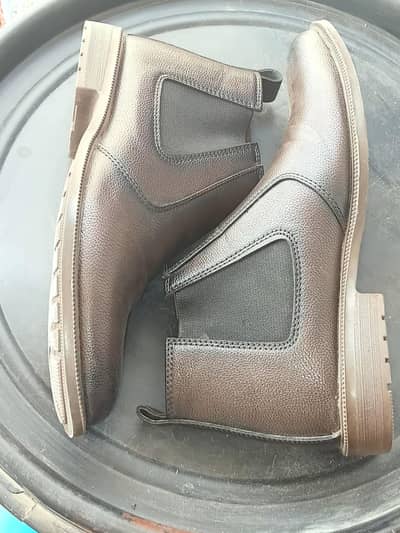 Men's Dark Brown Pebbled Leather Chelsea Boots