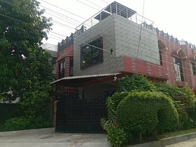10 Marla Corner House For Sale In Karim Block, Allama Iqbal Town Lahore