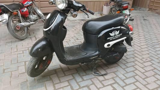 roadprince scooty very good condition