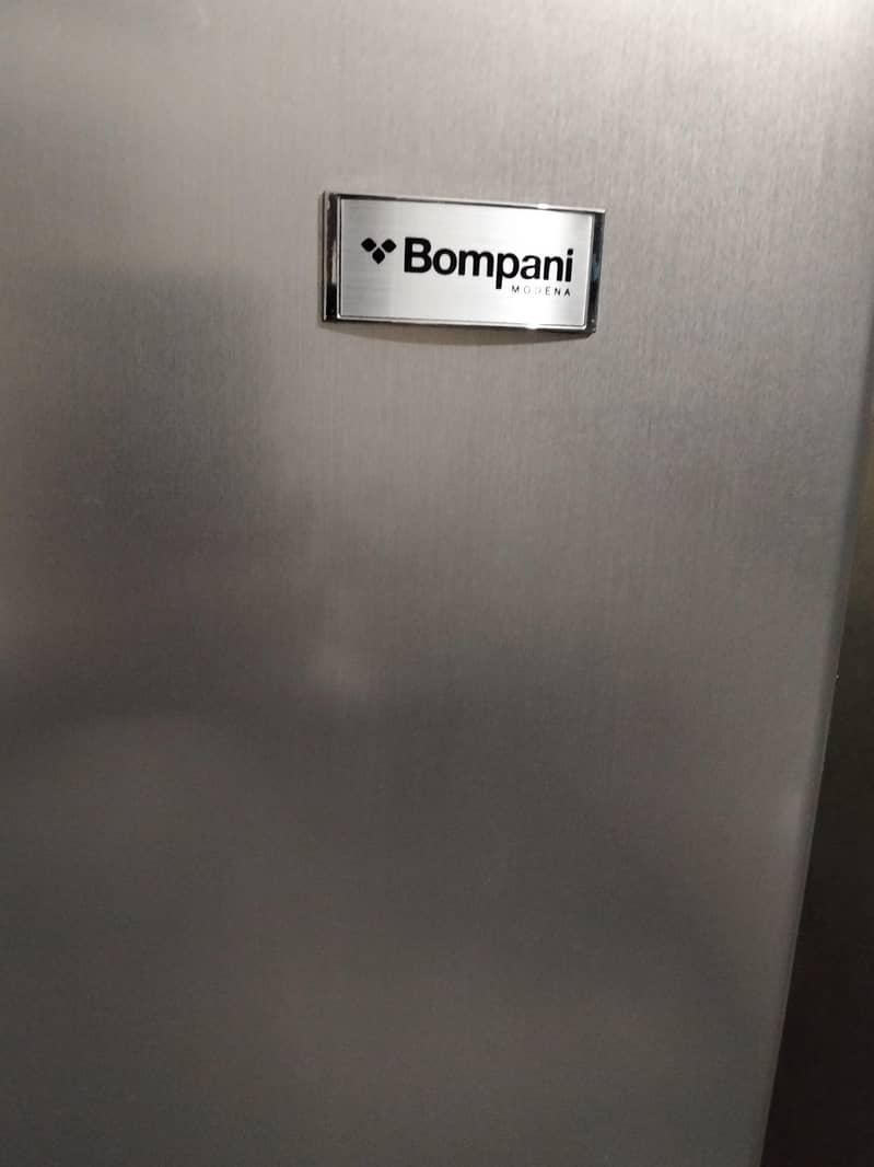 Bompani branded fFeezer 6