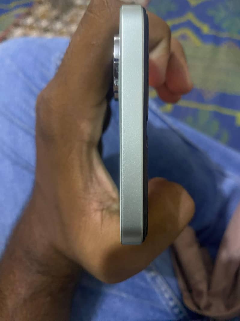 Realme Note 60x 4