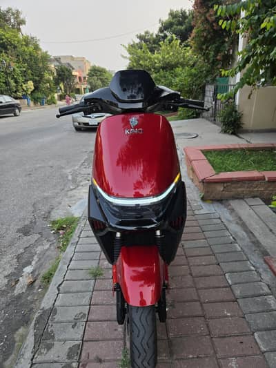 OREVO King S premium scooty