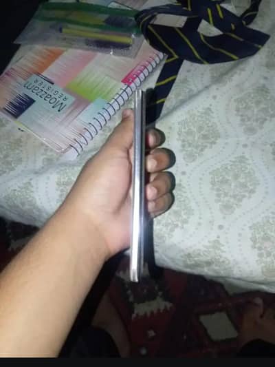 Vivo V21