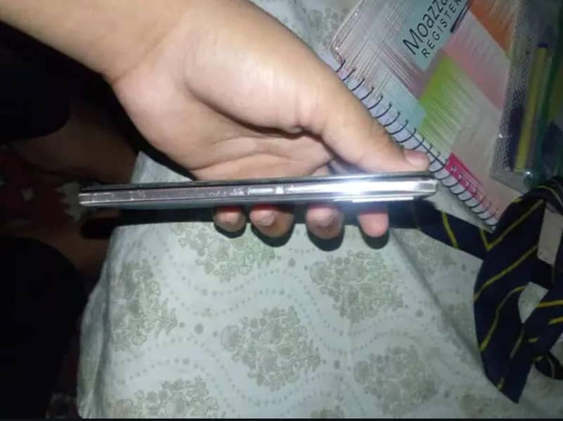 Vivo V21 1