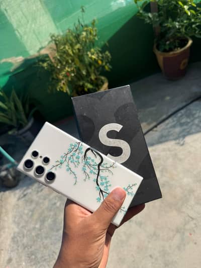 Samsung Mobile S22 Ultra approved Compelete box