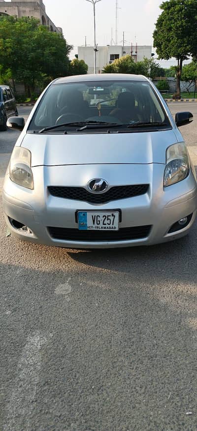 Toyota Vitz 2012