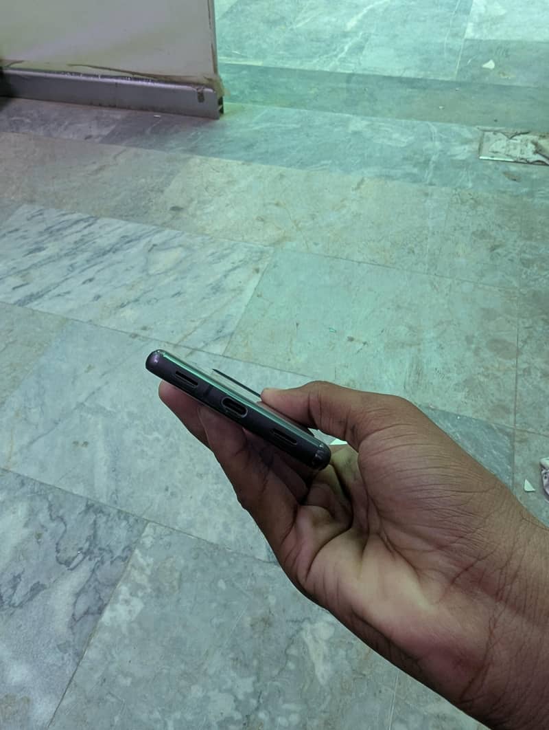 Google Pixel 7a 5