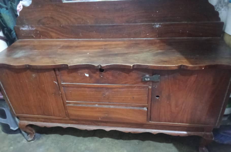 dressing table 1
