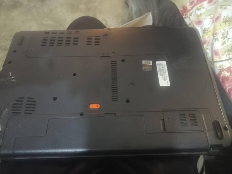 laptop second hand condition normal using 1