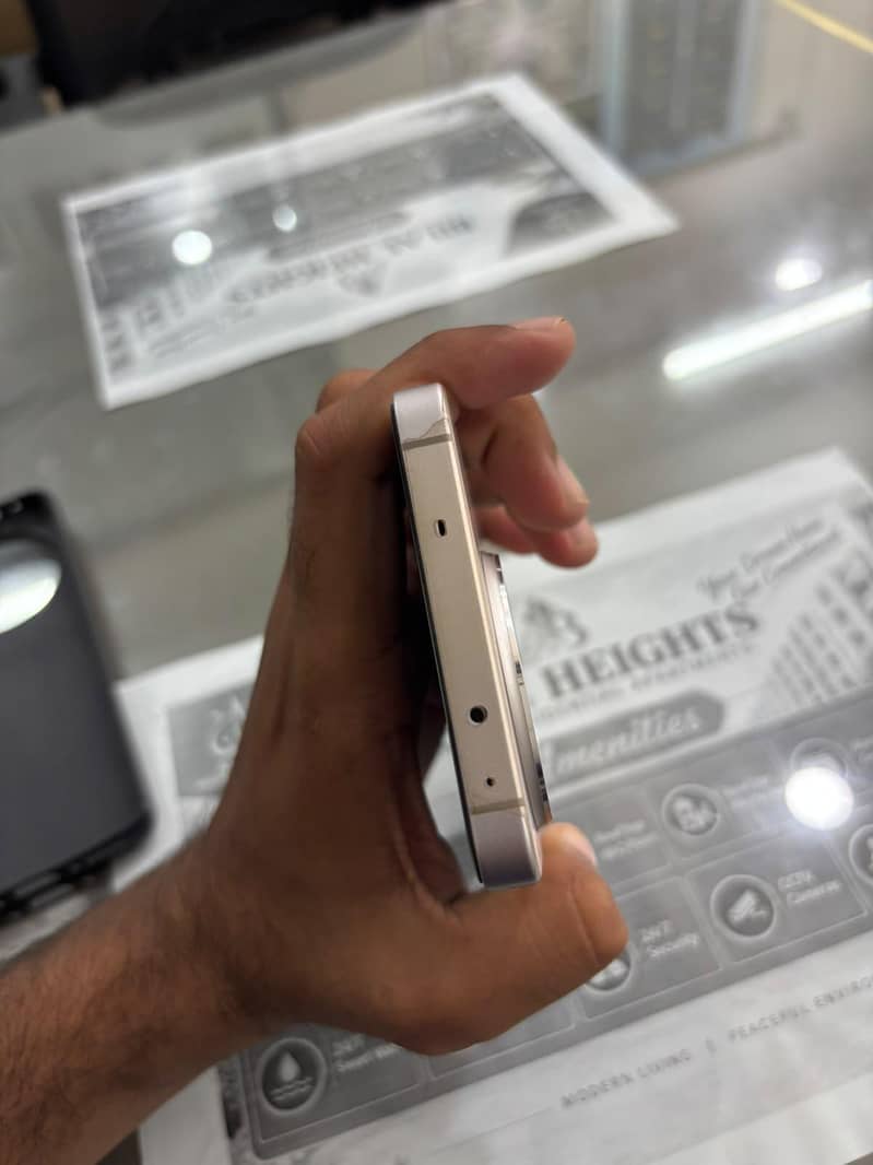 One Plus 13R 4