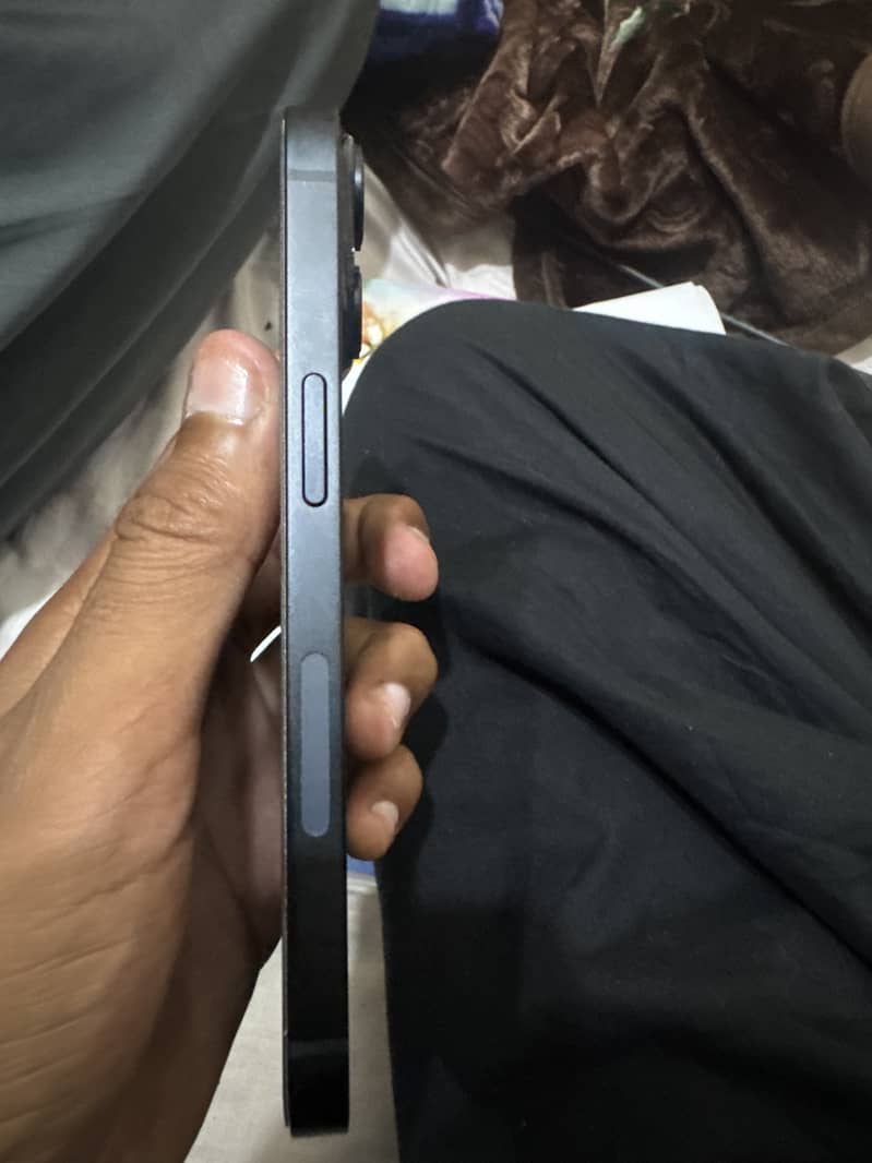 Apple iPhone 14 2