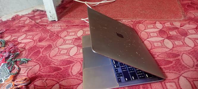 MacBook M1