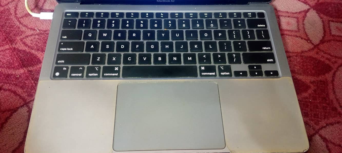 Apple Macbook Air M1 2020/8GB RAM/256GB SSD/13.3 Retina Display 3