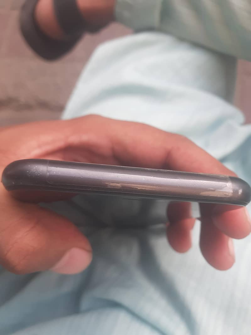 Apple iPhone 11 2