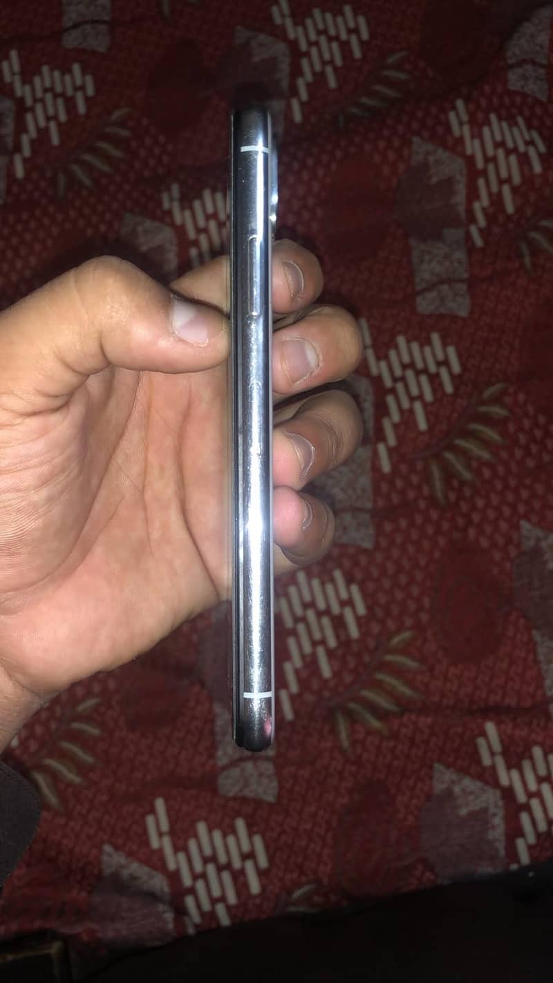 Apple iPhone X 2