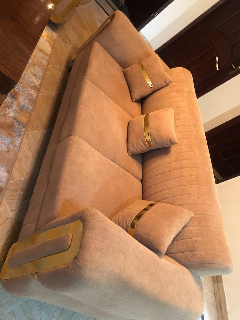 6 seater sofa 0