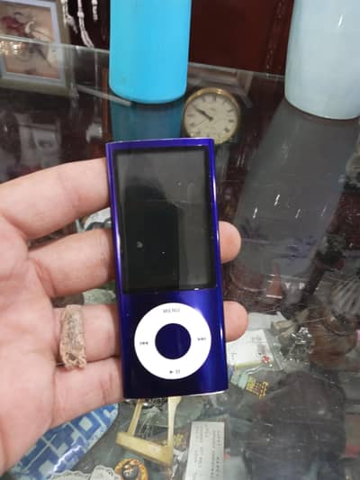 Apple iPod Nano 5th generation purple
