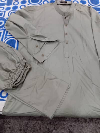 suit medium