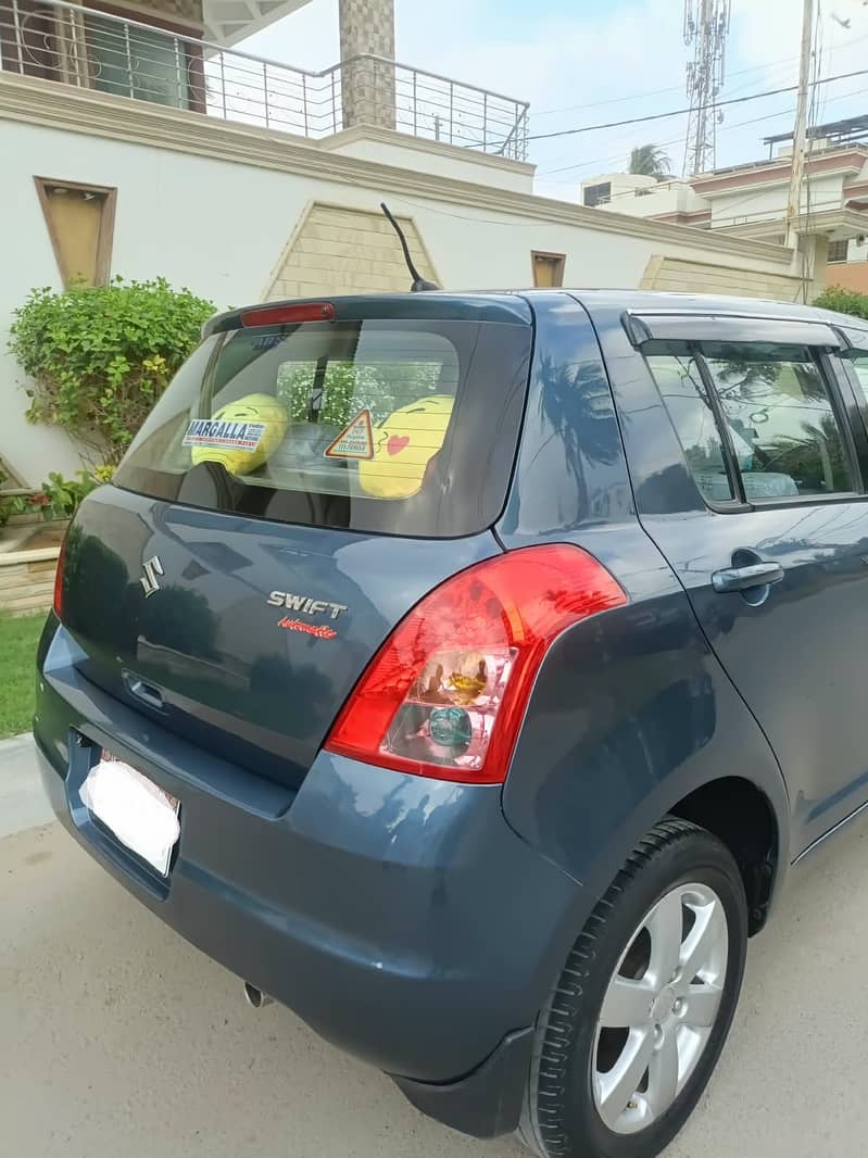 Suzuki Swift Model 2014(Automatic) 4