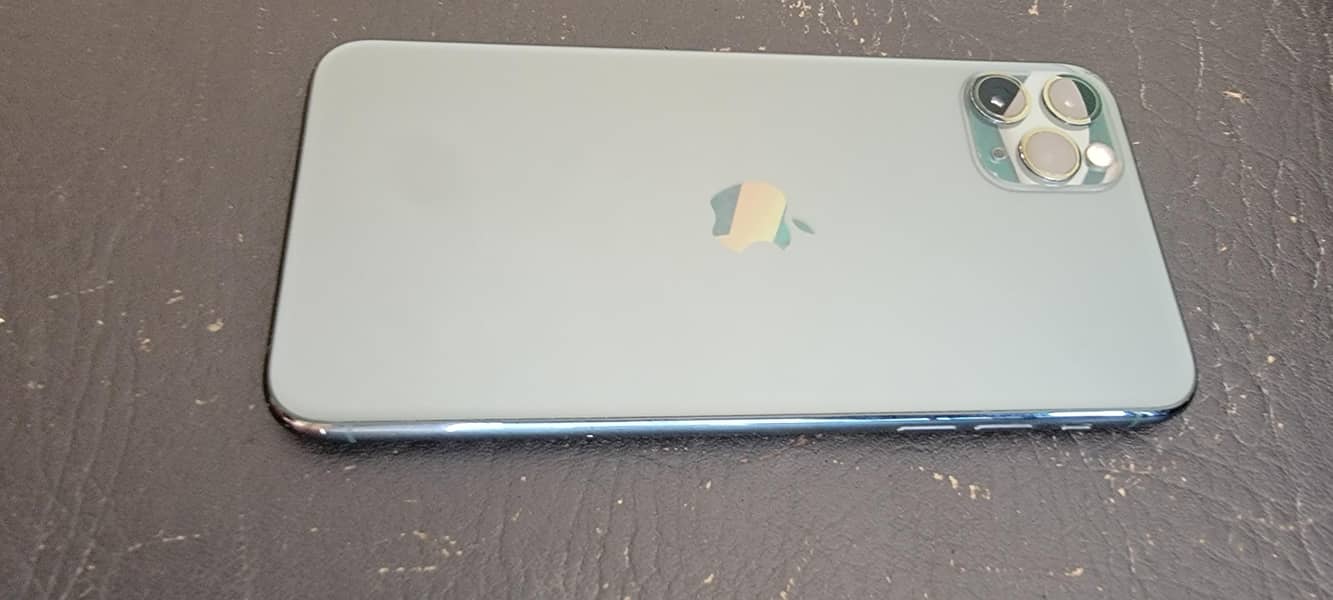 Apple iPhone 11 Pro Max 6